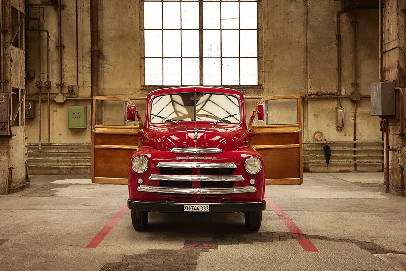 Dodge-B1b-1949-Red-Red-6