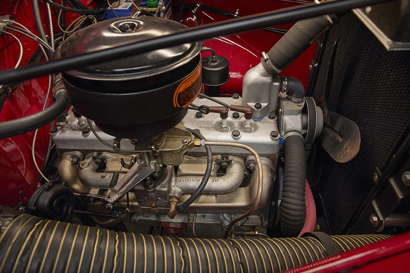 Dodge-B1b-1949-Red-Red-7