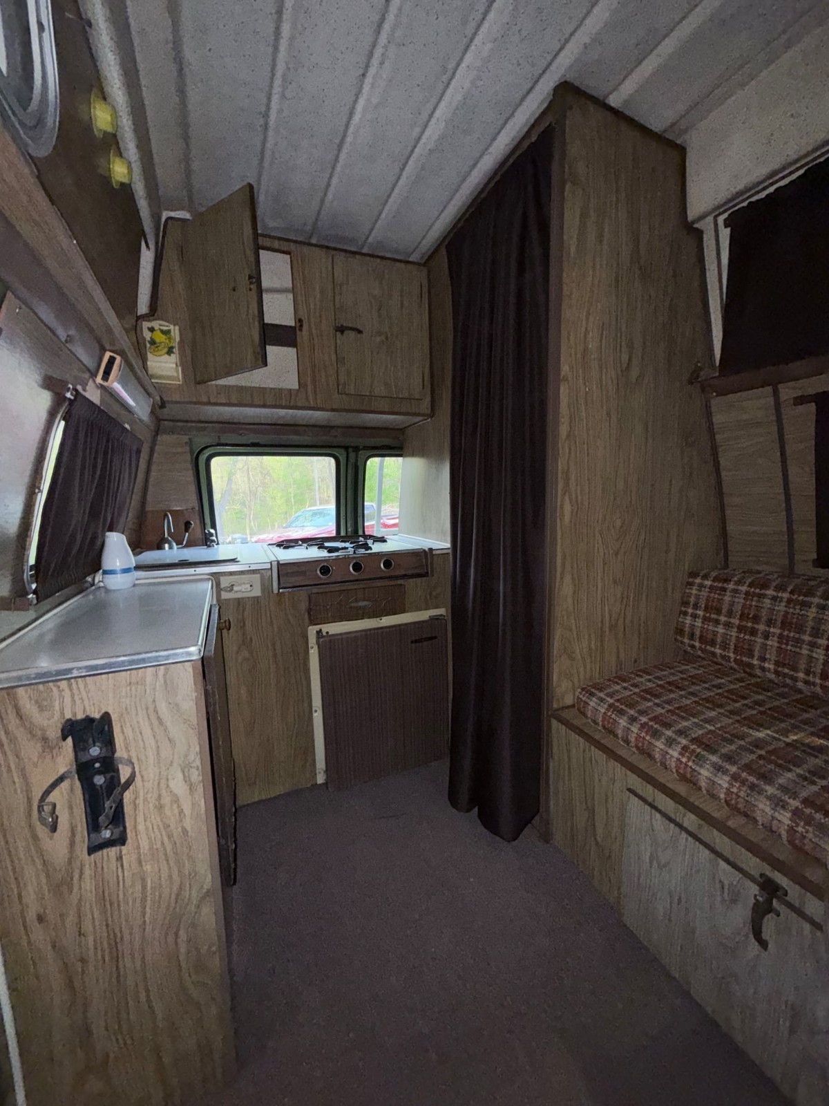 Dodge-B200-Van-1976-Van-Camper-15