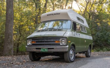 Dodge-B200-Van-1976-Van-Camper-2