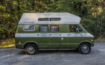 Dodge-B200-Van-1976-Van-Camper-3