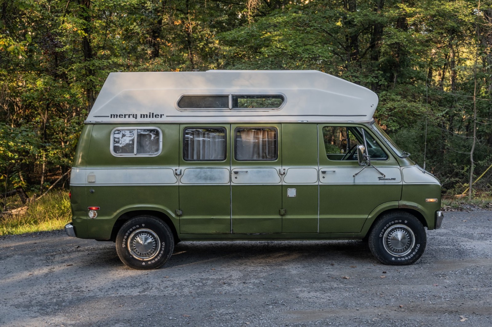 Dodge-B200-Van-1976-Van-Camper-3