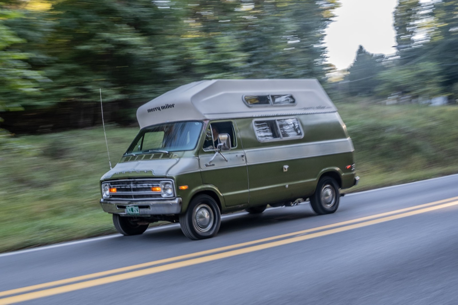 Dodge-B200-Van-1976-Van-Camper-8