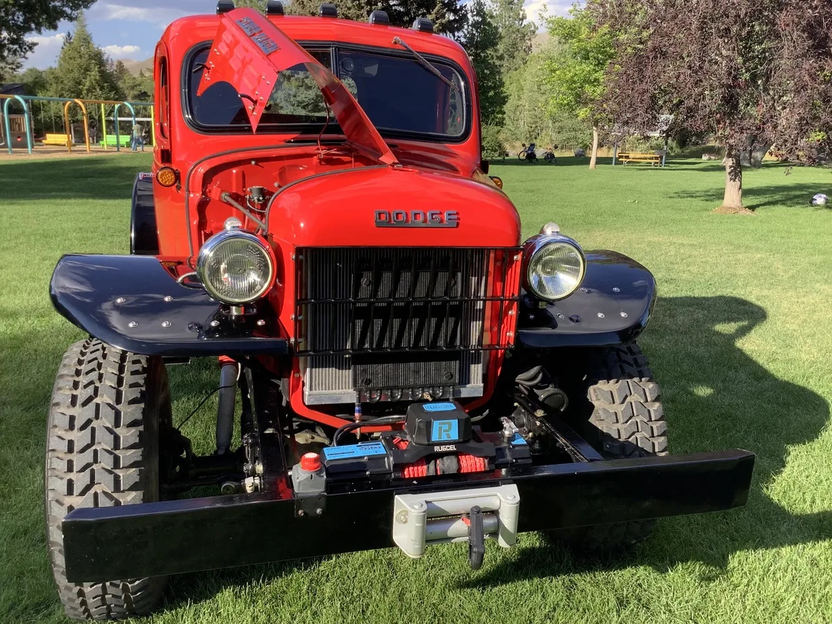 Dodge-B3b-1951-Viper-Red-Red-13