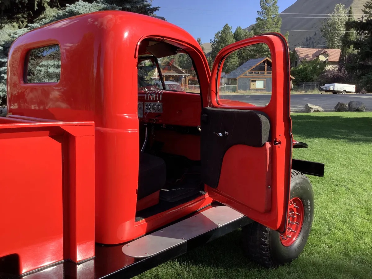 Dodge-B3b-1951-Viper-Red-Red-14
