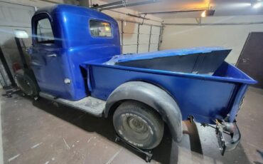 Dodge-B3b-1952-Blue-Brown