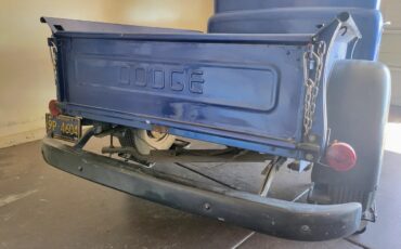 Dodge-B3b-1952-Blue-Brown-7