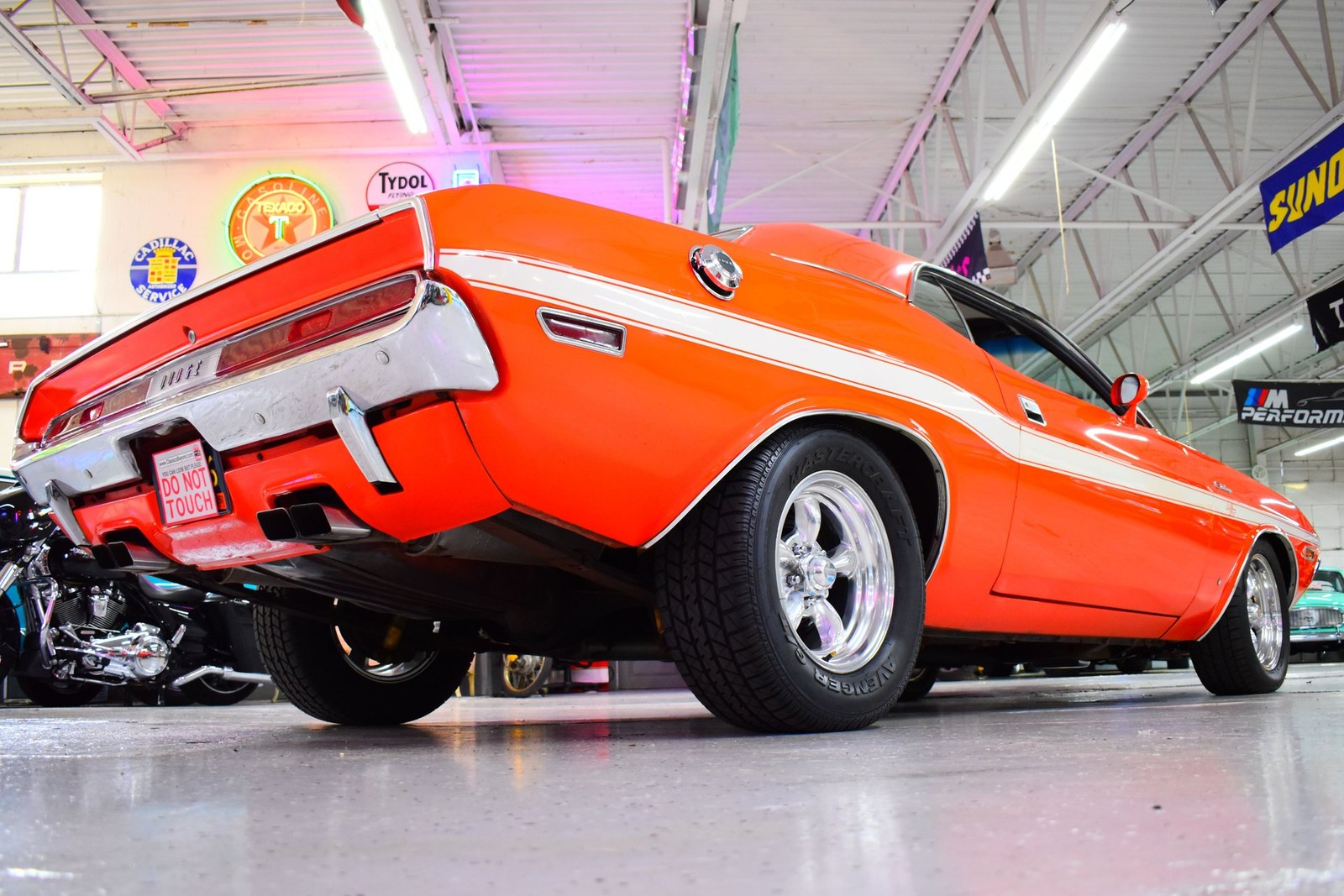 Dodge-Challenger-1970-10