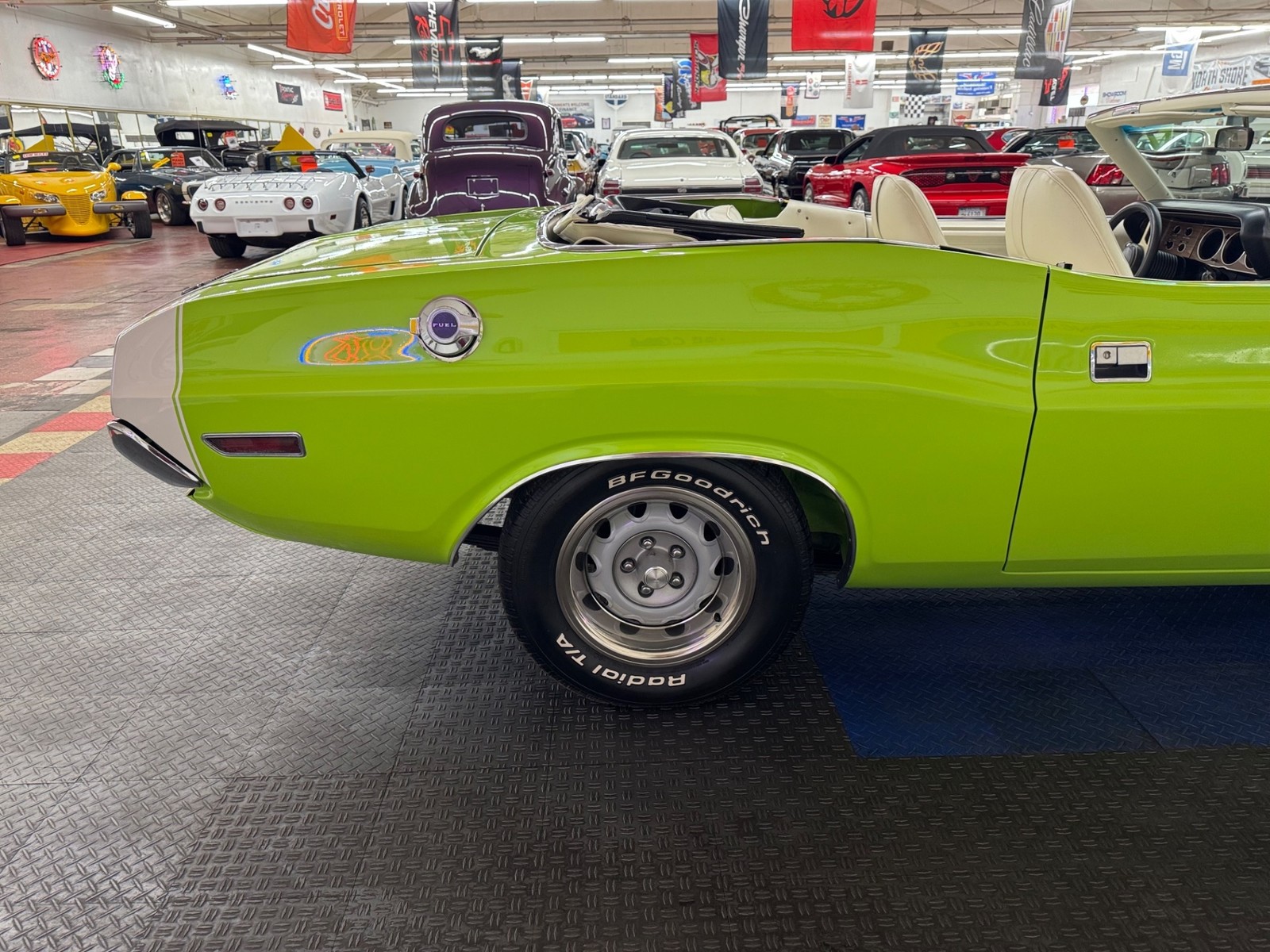 Dodge-Challenger-1970-10