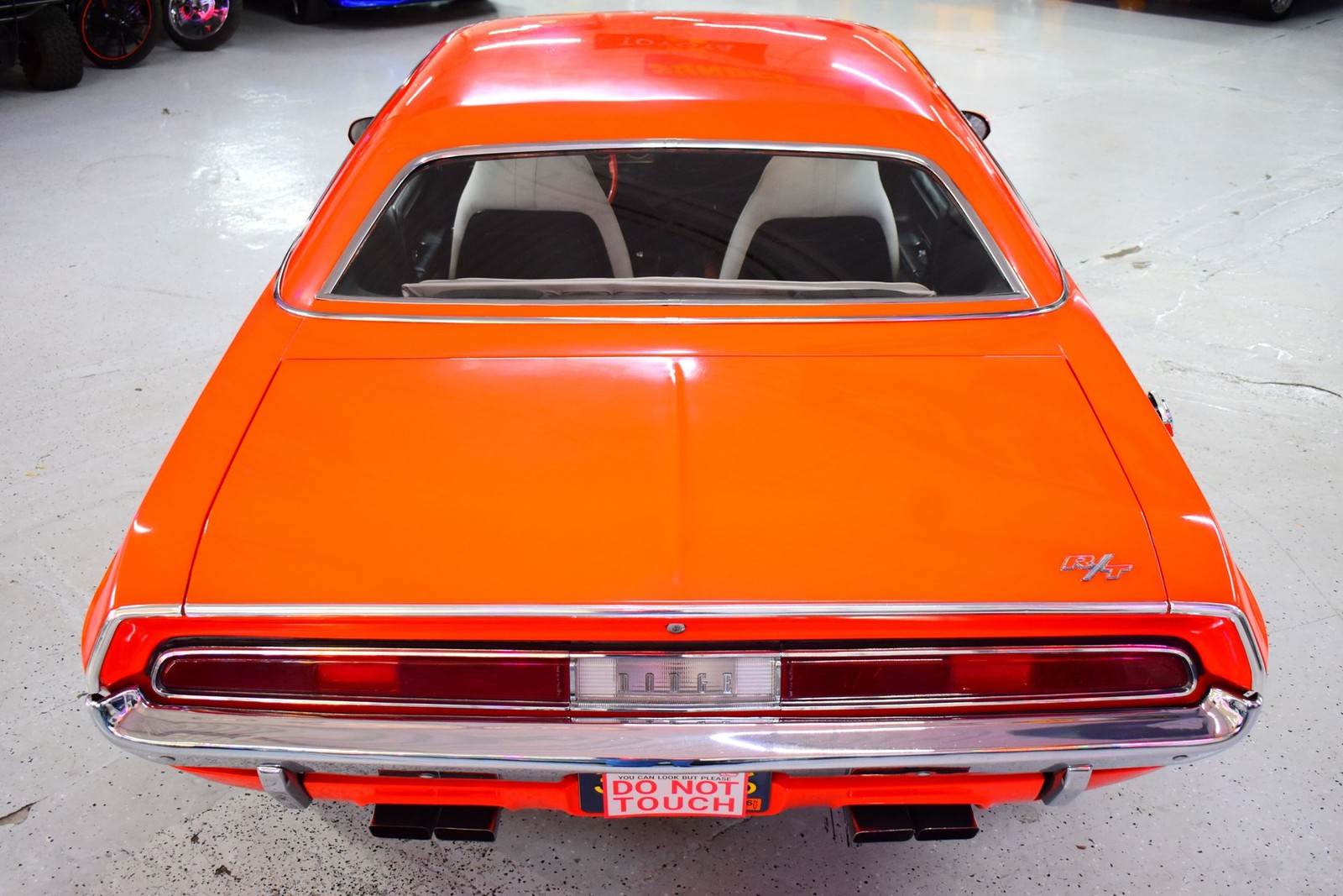Dodge-Challenger-1970-12
