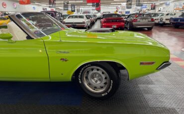 Dodge-Challenger-1970-14