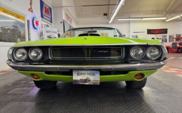 Dodge-Challenger-1970-17