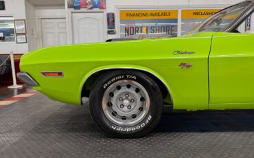 Dodge-Challenger-1970-22