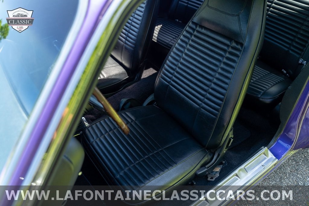 Dodge-Challenger-1970-2dr-Hardtop-2