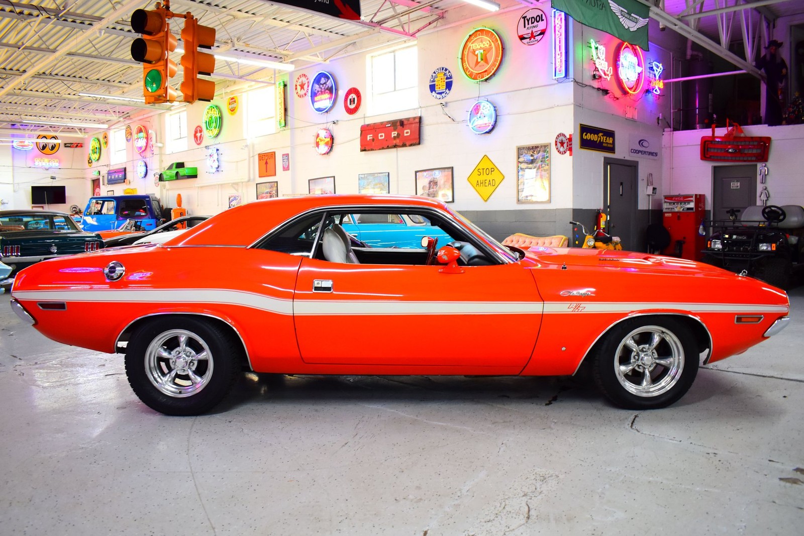 Dodge-Challenger-1970-3