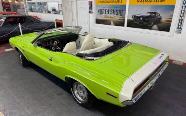 Dodge-Challenger-1970-3