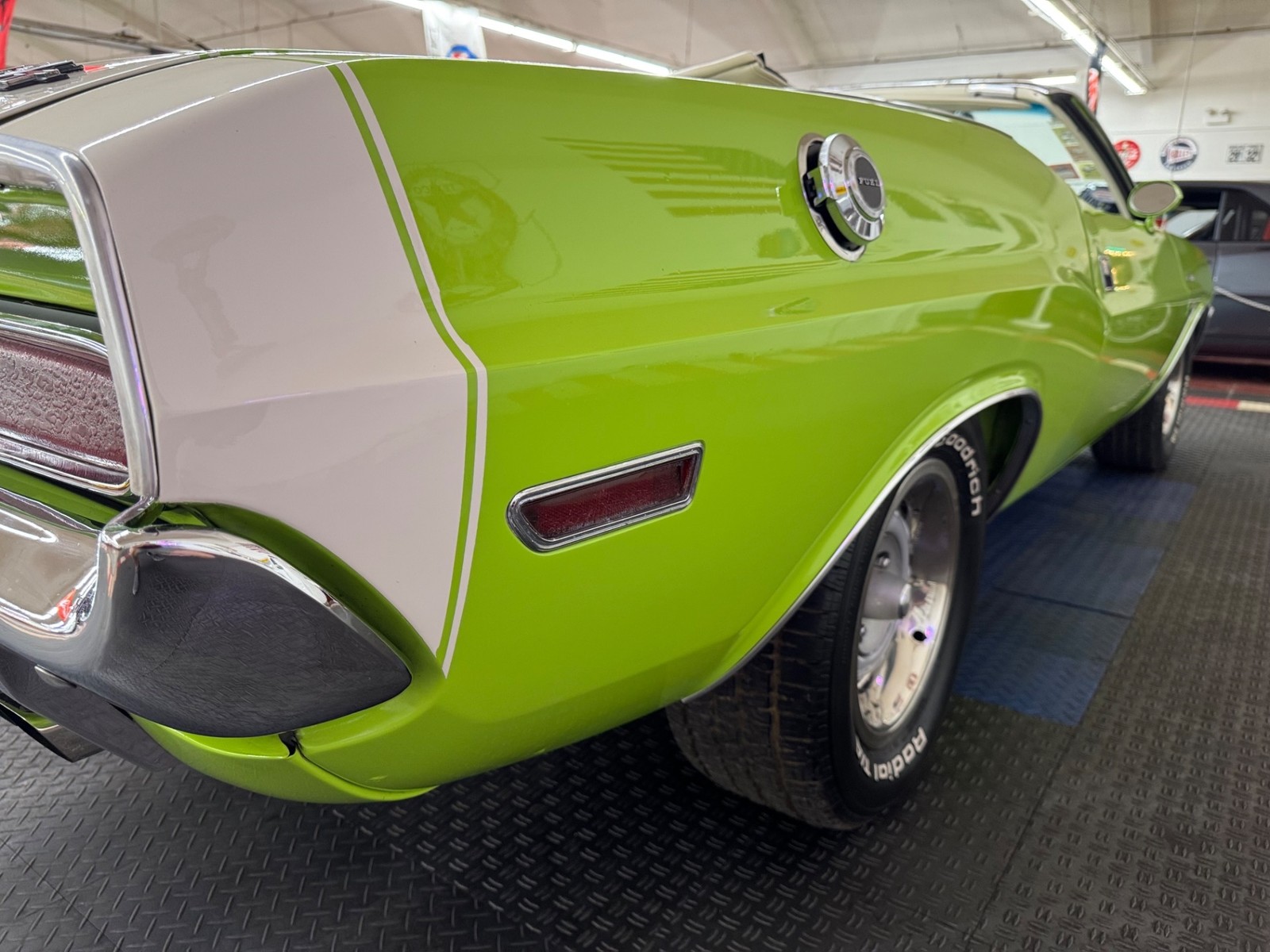 Dodge-Challenger-1970-35