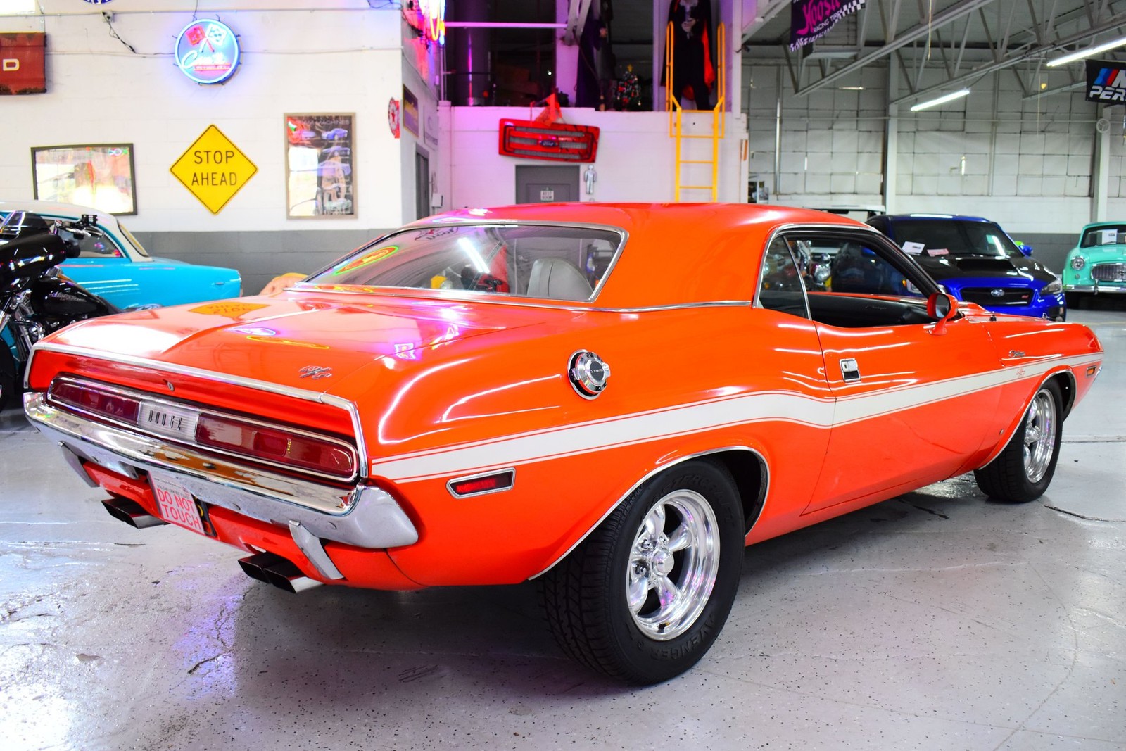 Dodge-Challenger-1970-8