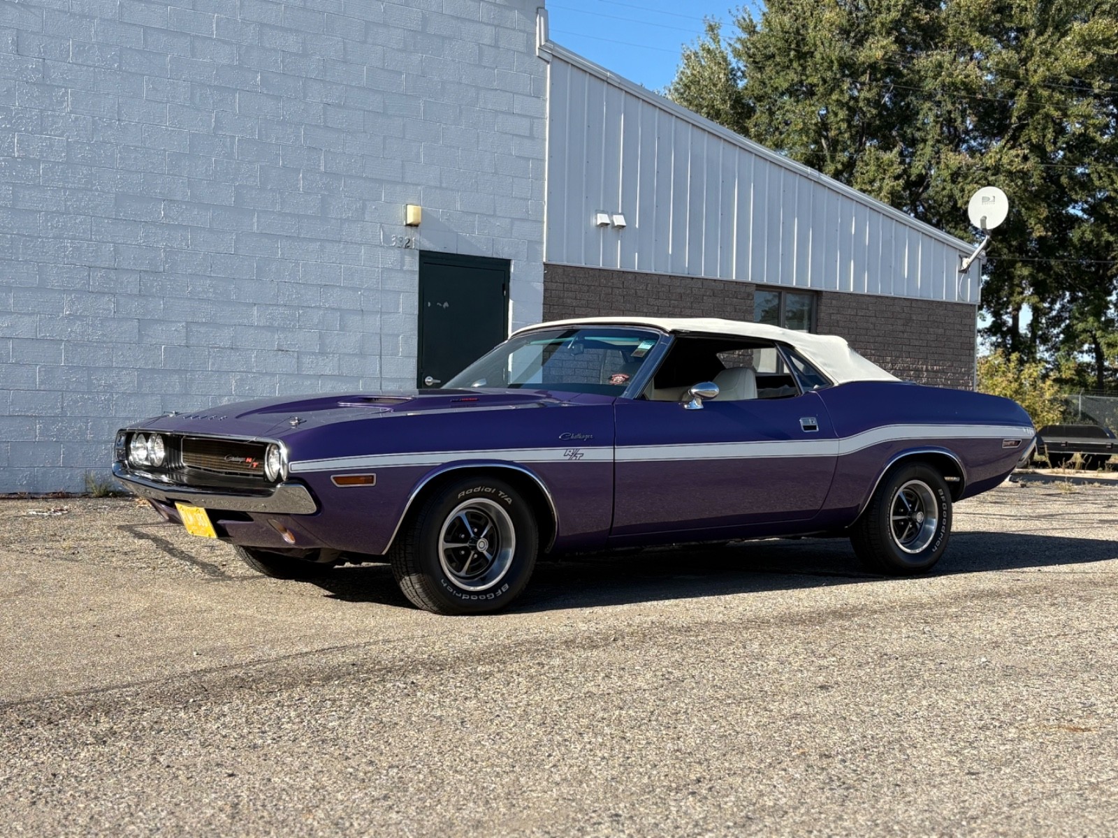 Dodge-Challenger-1970-Convertible-2