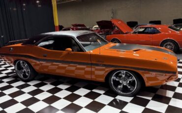 Dodge-Challenger-1970-Coupe-10