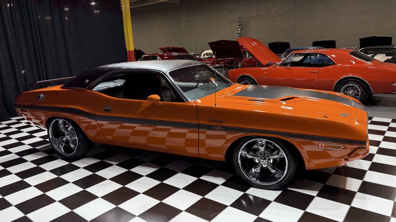 Dodge-Challenger-1970-Coupe-10