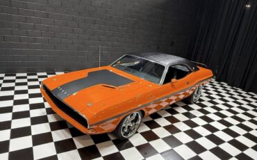 Dodge-Challenger-1970-Coupe-12