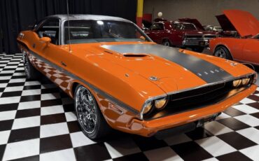 Dodge-Challenger-1970-Coupe-15