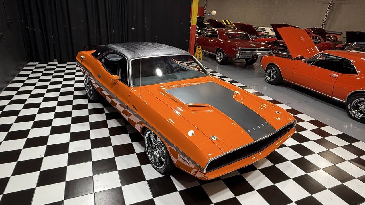 Dodge-Challenger-1970-Coupe-16