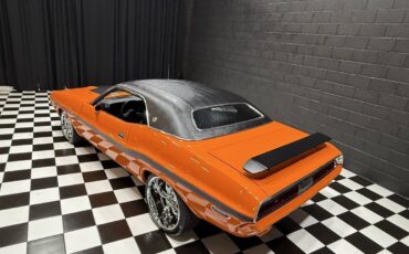 Dodge-Challenger-1970-Coupe-18