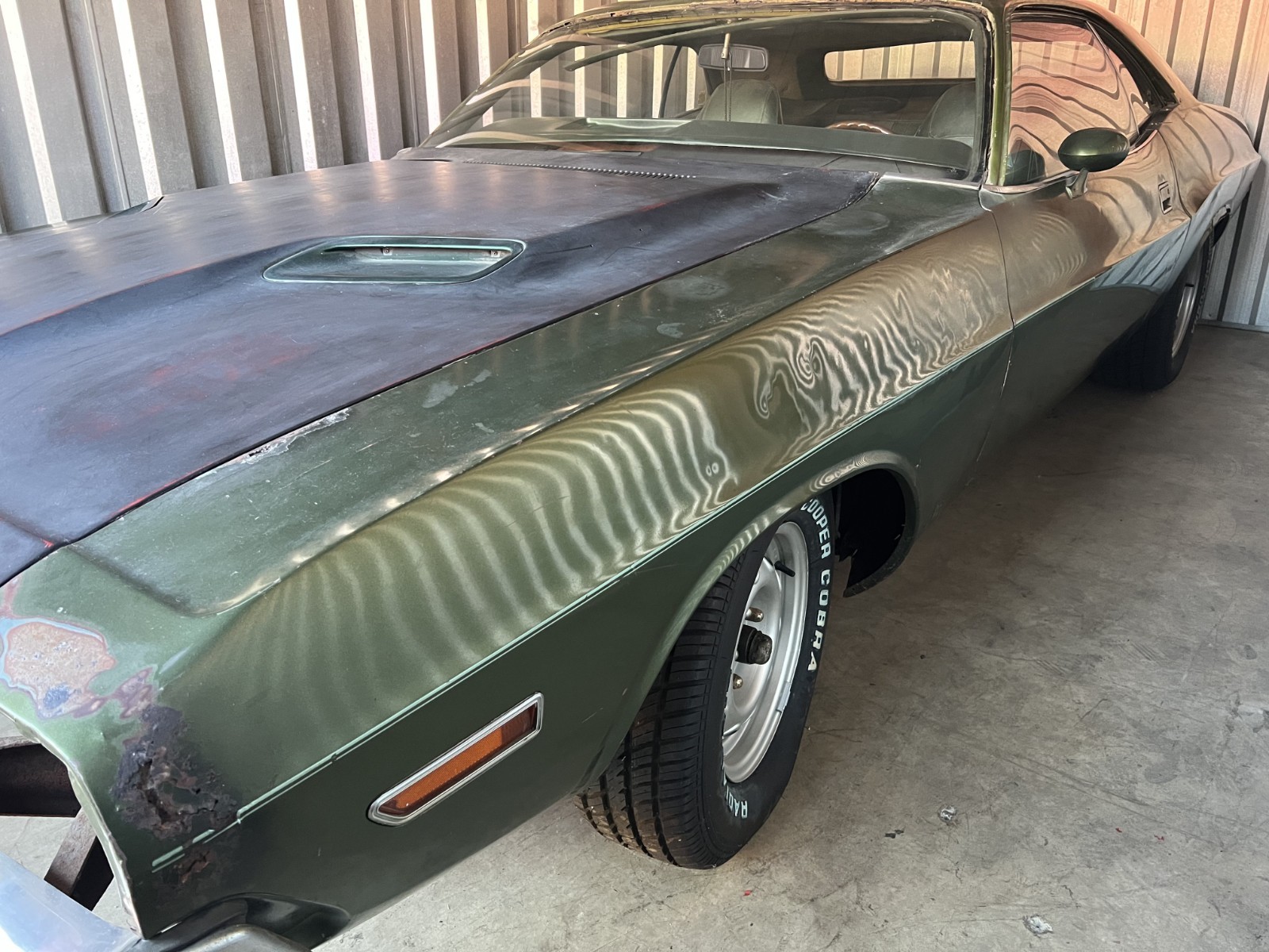 Dodge-Challenger-1970-Coupe-2