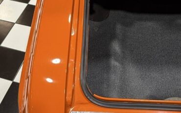 Dodge-Challenger-1970-Coupe-25