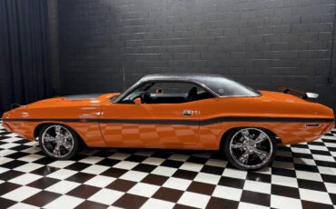 Dodge-Challenger-1970-Coupe-8