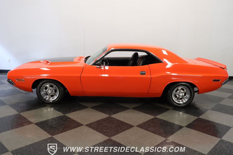 Dodge-Challenger-1970-Vitamin-C-Black-10