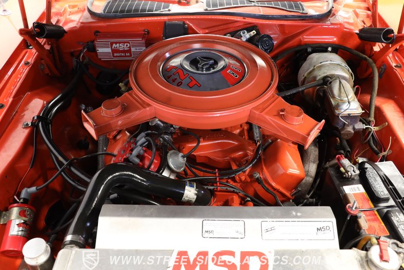 Dodge-Challenger-1970-Vitamin-C-Black-11