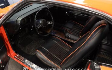 Dodge-Challenger-1970-Vitamin-C-Black-12