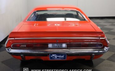 Dodge-Challenger-1970-Vitamin-C-Black-16