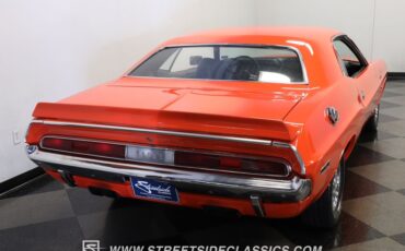 Dodge-Challenger-1970-Vitamin-C-Black-17