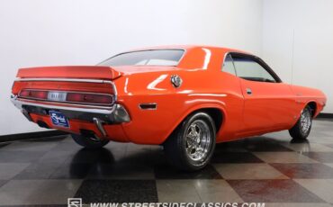 Dodge-Challenger-1970-Vitamin-C-Black-25