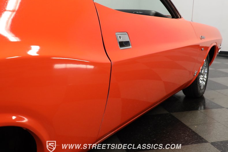 Dodge-Challenger-1970-Vitamin-C-Black-26