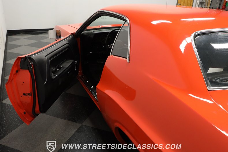 Dodge-Challenger-1970-Vitamin-C-Black-36