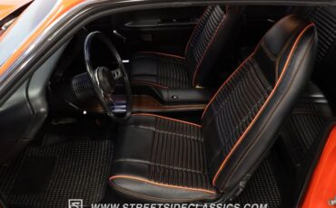 Dodge-Challenger-1970-Vitamin-C-Black-38