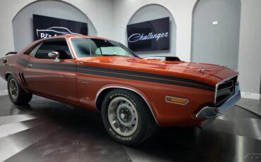 Dodge-Challenger-1971-12