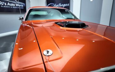 Dodge-Challenger-1971-13