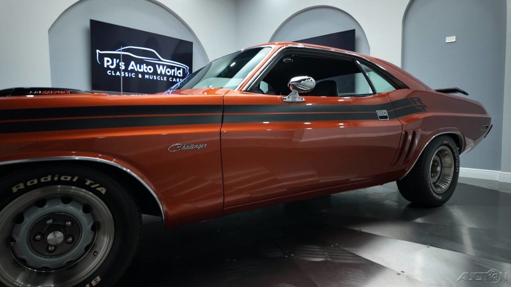 Dodge-Challenger-1971-17