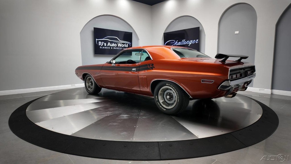 Dodge-Challenger-1971-3