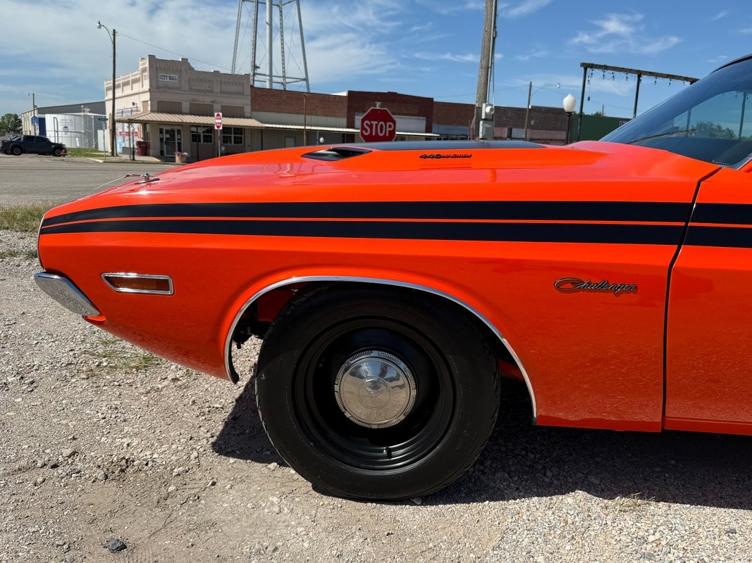 Dodge-Challenger-1971-33