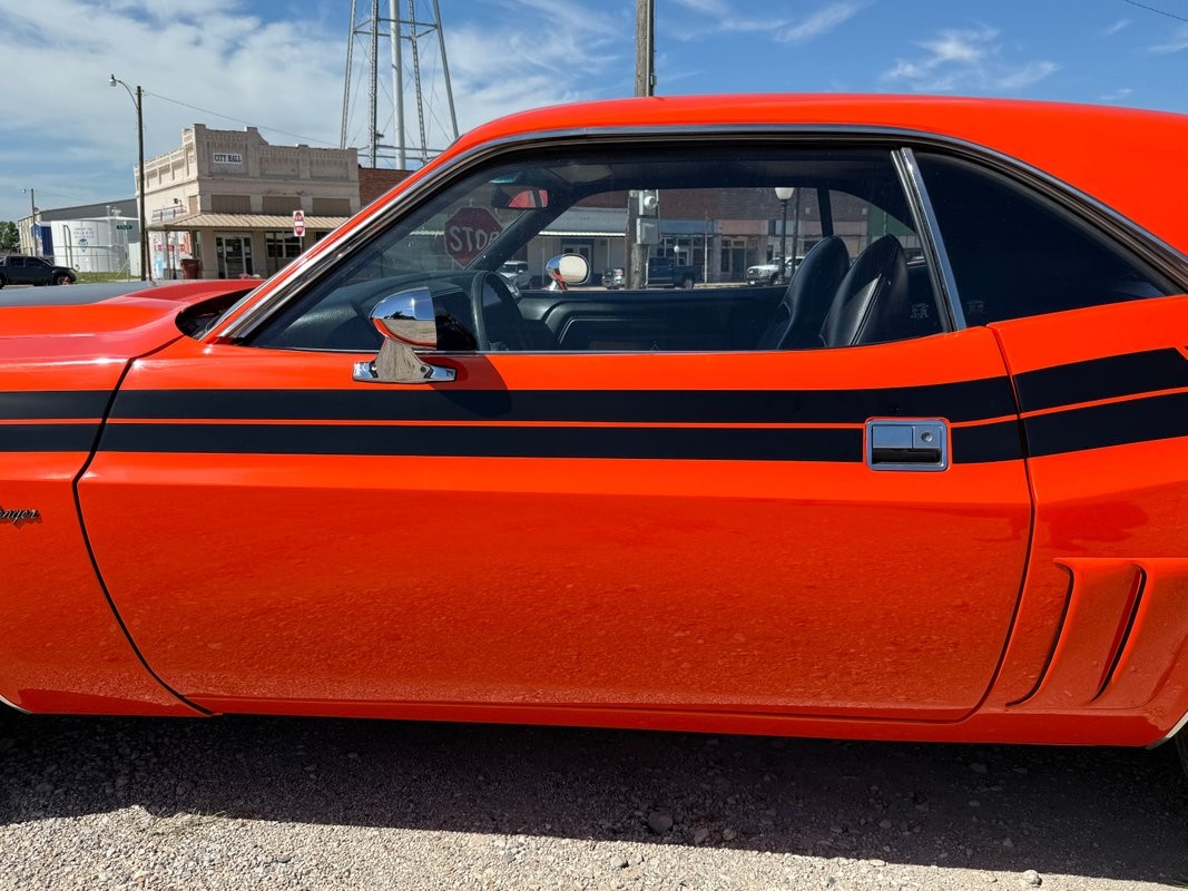 Dodge-Challenger-1971-34
