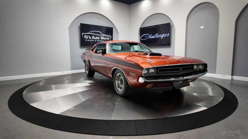 Dodge-Challenger-1971-5