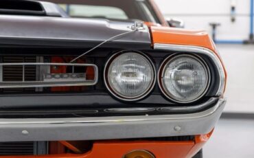 Dodge-Challenger-1971-Coupe-11