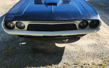 Dodge-Challenger-1972-Coupe-3